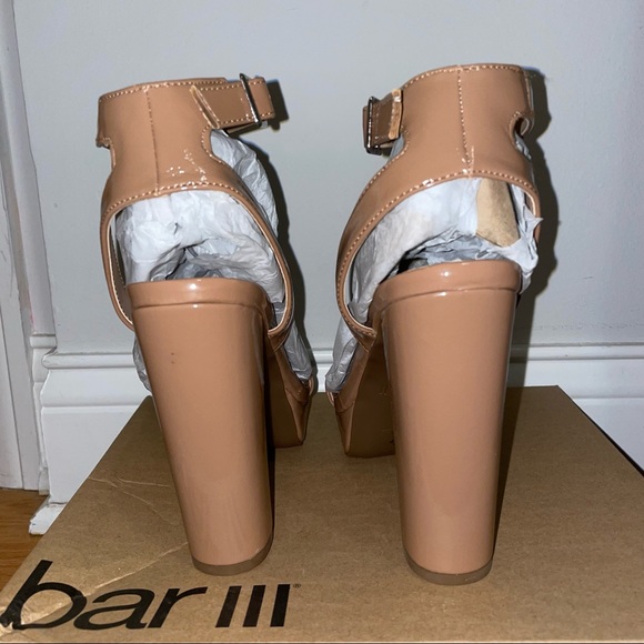 Faux Leather platform Heels - Picture 3 of 4